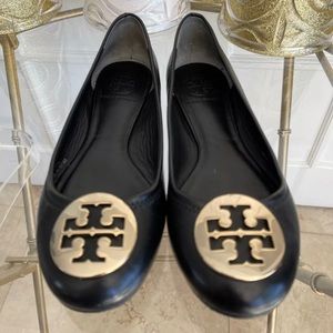 Excellent used condition Tory Burch Reva flats size 7